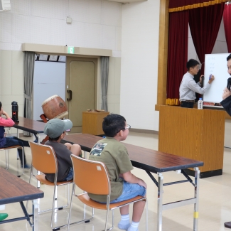 11月10日(日)岡山県赤磐市立笹岡小学校にてオーサー・ビジットを開催いたしました 写真2