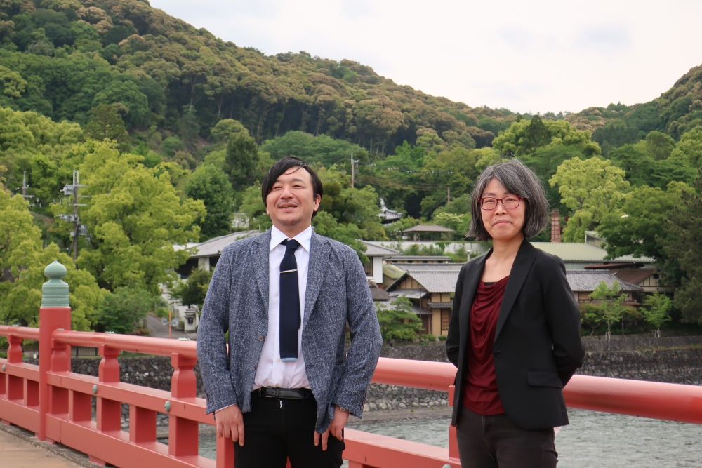 今村翔吾×澤田瞳子先生【物語る　京の一二〇〇年】取材の様子（京都新聞さん） 写真1