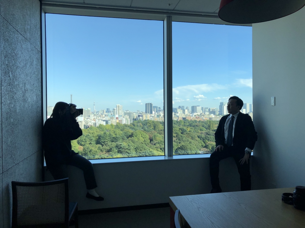 雑誌「ダ・ヴィンチ」取材の様子 写真1